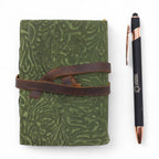 Caderno grosso de couro com borda deckle – Padrão labirinto verde – 12,7×8,9 cm