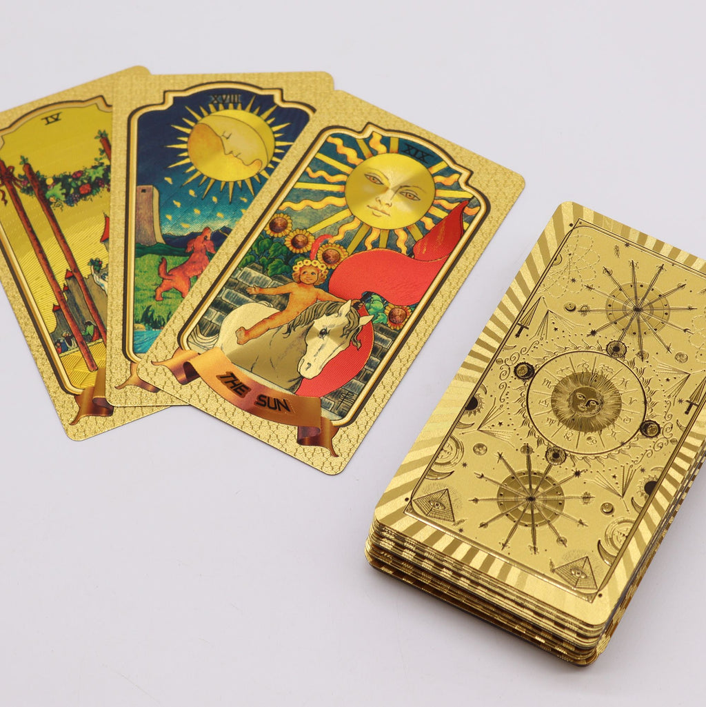 Cartas del Tarot Dorado