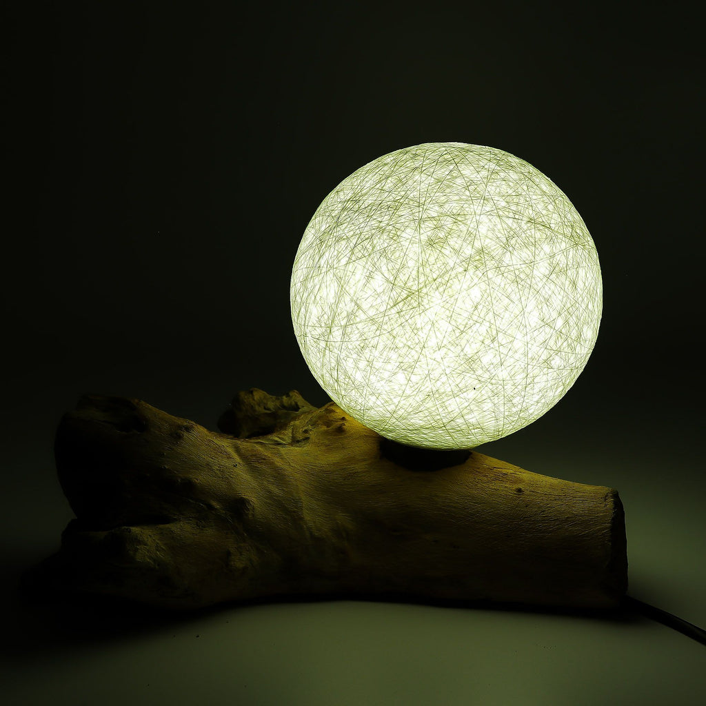 Table lamp with spherical shade - Ivory