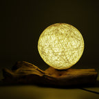 Table lamp with spherical shade - Cream