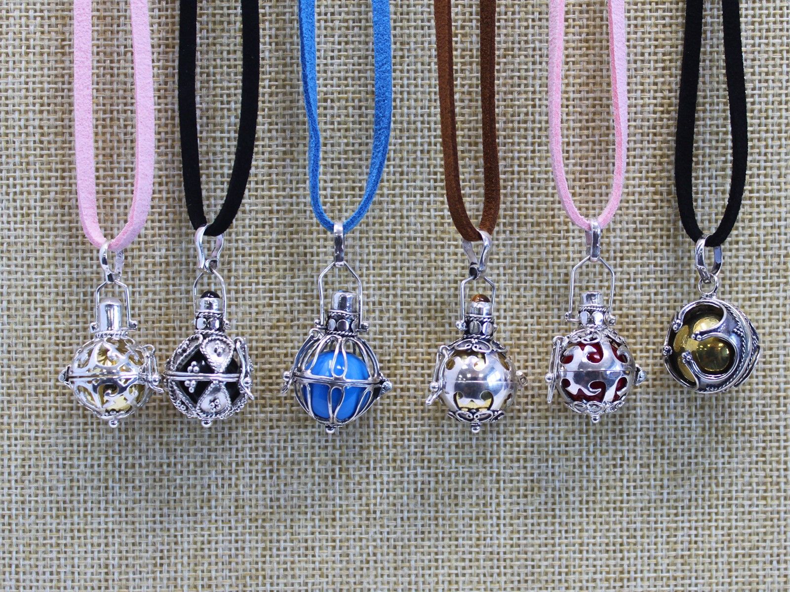 Colar Sino Anjo Prateado - Escuro - 16 mm