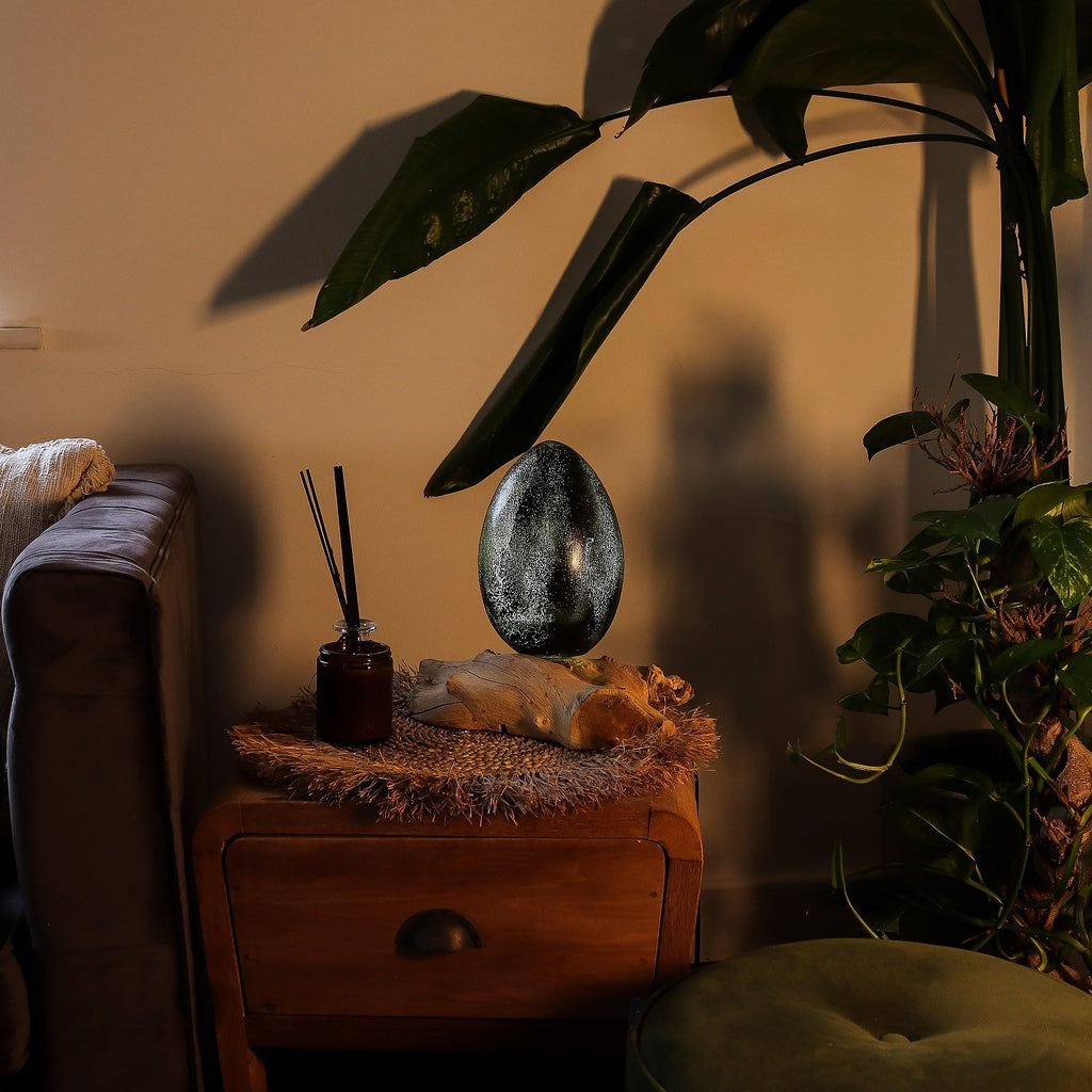 Lámpara de mesa con pantalla de lava agrietada – gris