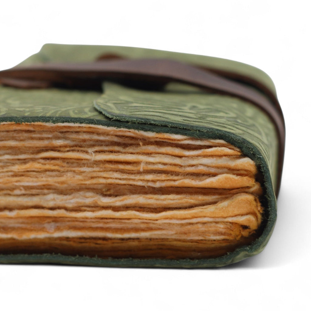 Caderno grosso de couro com borda deckle – Padrão labirinto verde – 12,7×8,9 cm